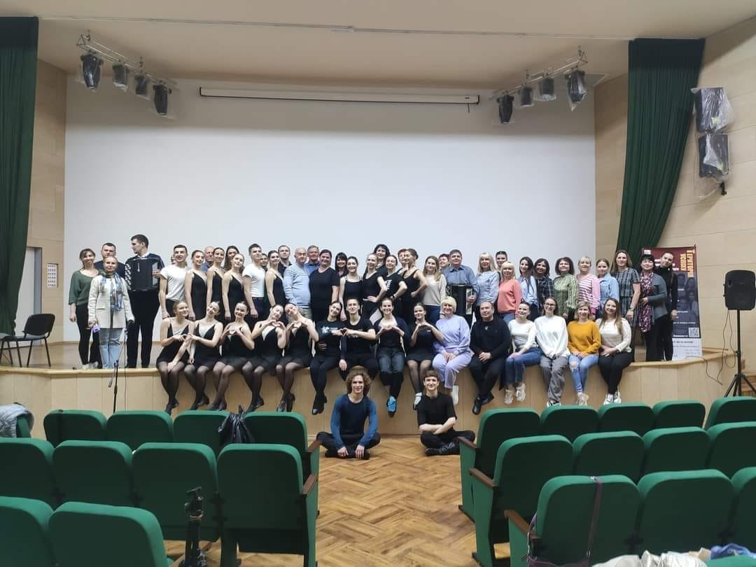 Участь у Всеукраїнському семінарі-практикумі “Український народний танець у мистецькому просторі полікультурності”.