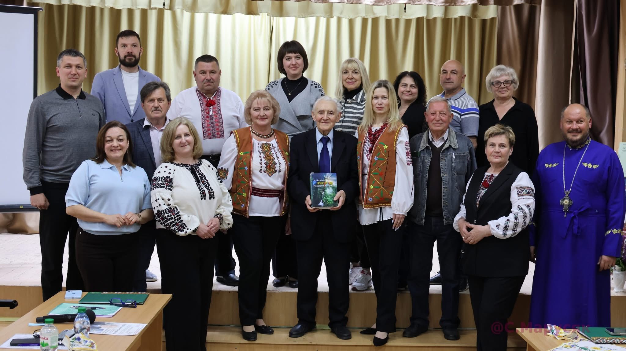 Там, де оживає дух Бойківщини: у Самбірському коледжі культури і мистецтв презентували унікальну книгу